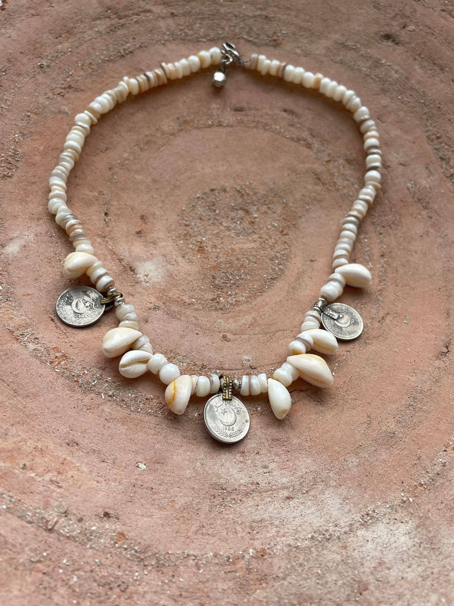 ToutVintage - Wholesale Pendant/Charm Necklace - vintage chain coins and shells Bless6