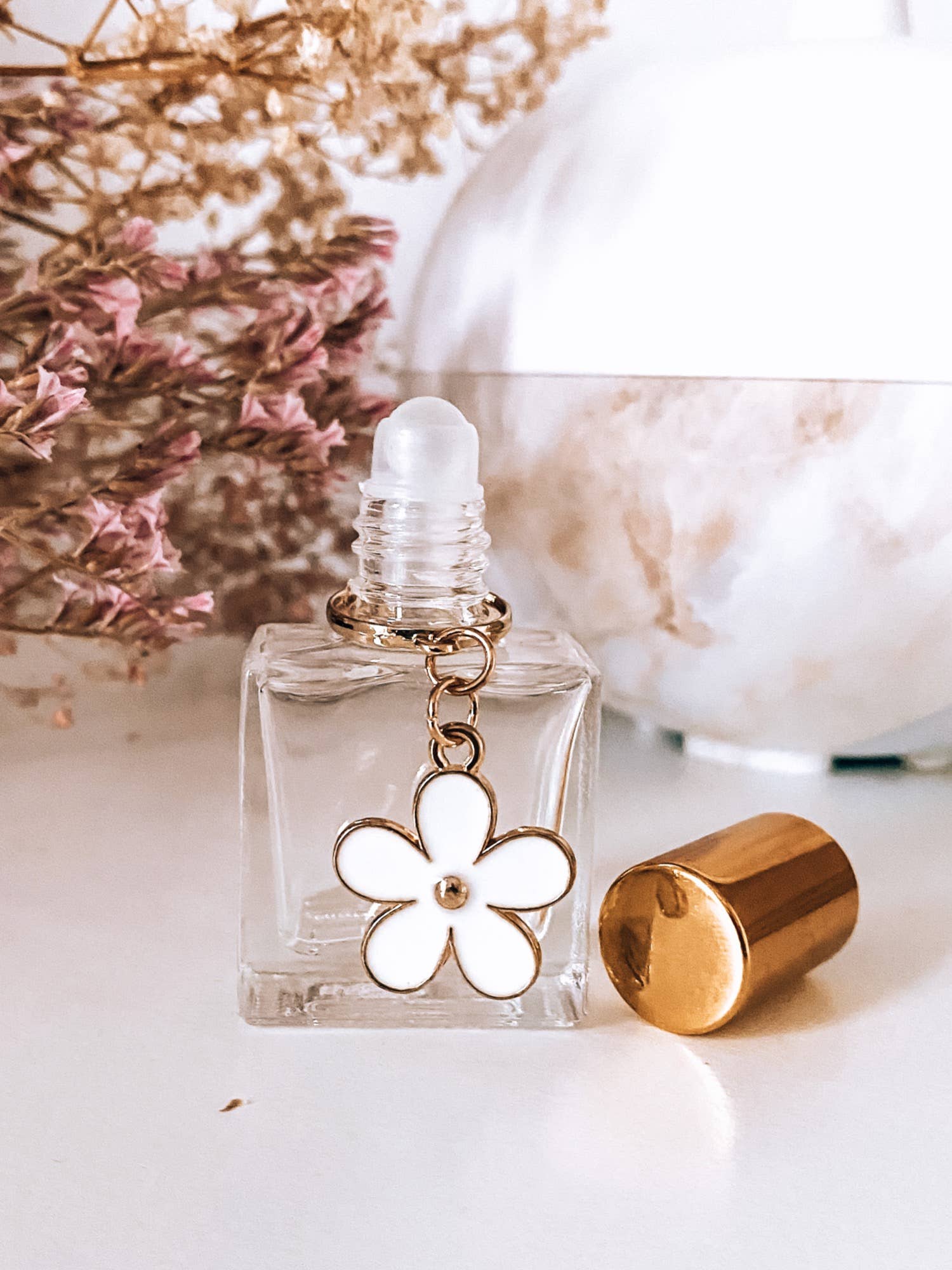 feelinature - Wholesale Roll-On Fragrance - Roll-On Daisy Square - 10ml Sweet Bottle1