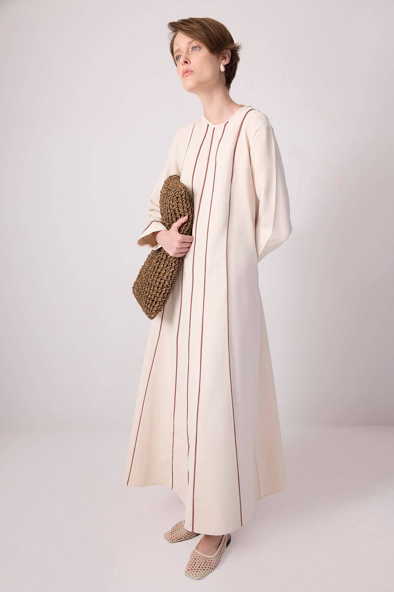 Minimalist Pintuck Detail Long Sleeve Maxi Dress
 for wholesale on Faire2