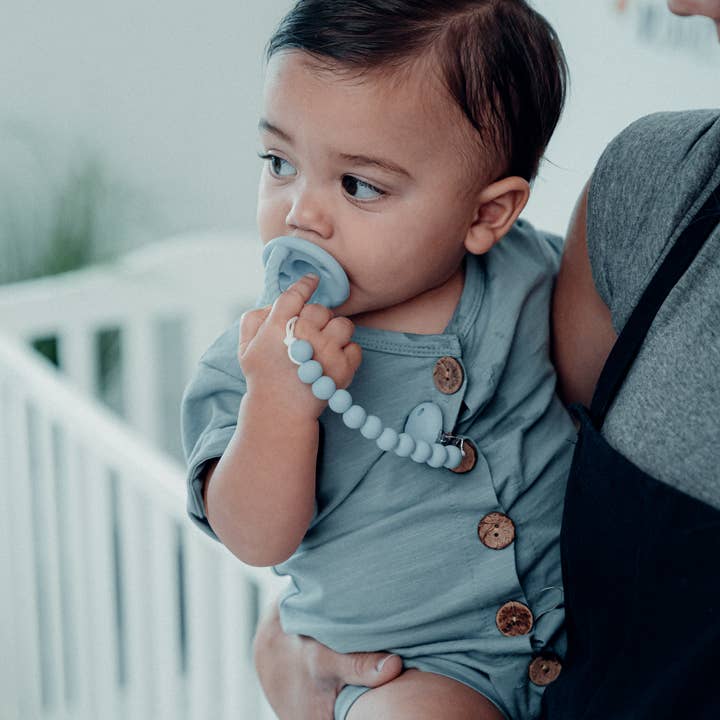 Comfy Cubs - Wholesale Pacifier – Baby - Baby Pacifier 4 Pack, 100% Food Garde Silicone by Comfy Cubs4