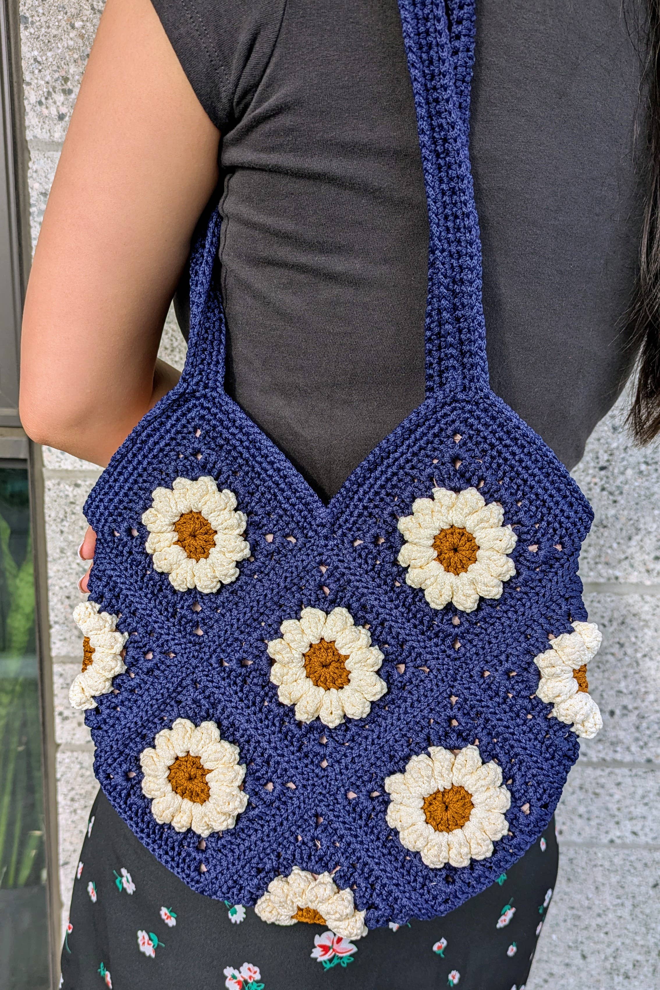 Janzy - Wholesale Tote Bag - Women's - Handmade Mini Floral Crochet Tote Bag0