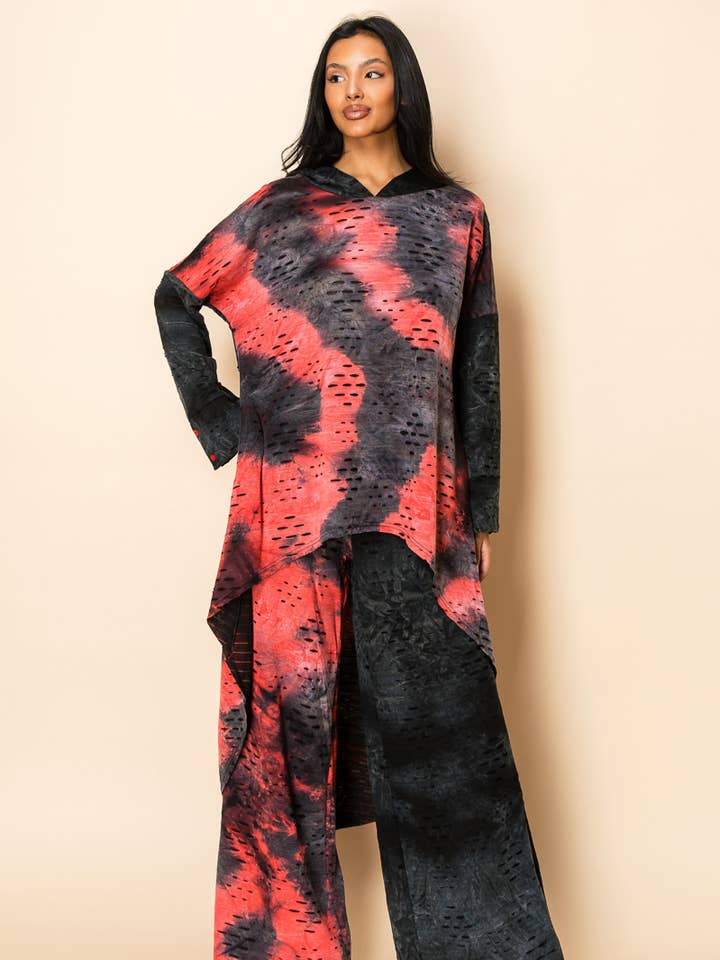 PLUS - Joggersæt med batikmønster, laserskæring og foring for engroshandel hos QMP Moda