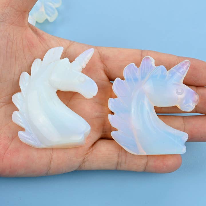 Figurine en forme de licorne en opalite naturelle de 2 po pour la vente par ilovebeadsusa