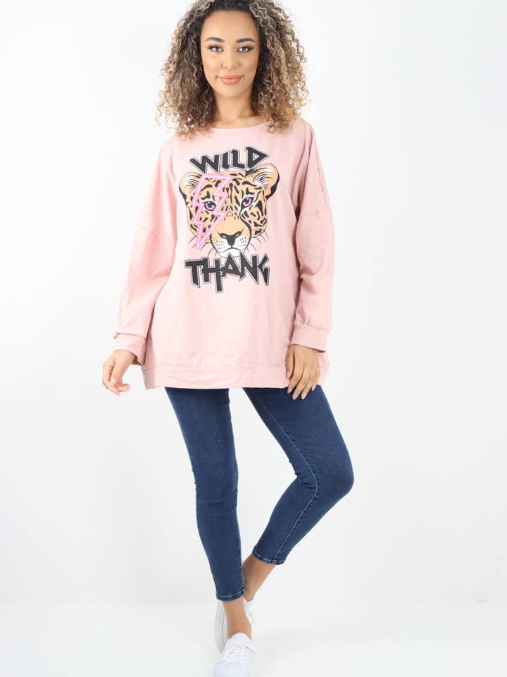 Pull à manches longues et col rond à imprimé tigre italien pour la vente par Miss Bold