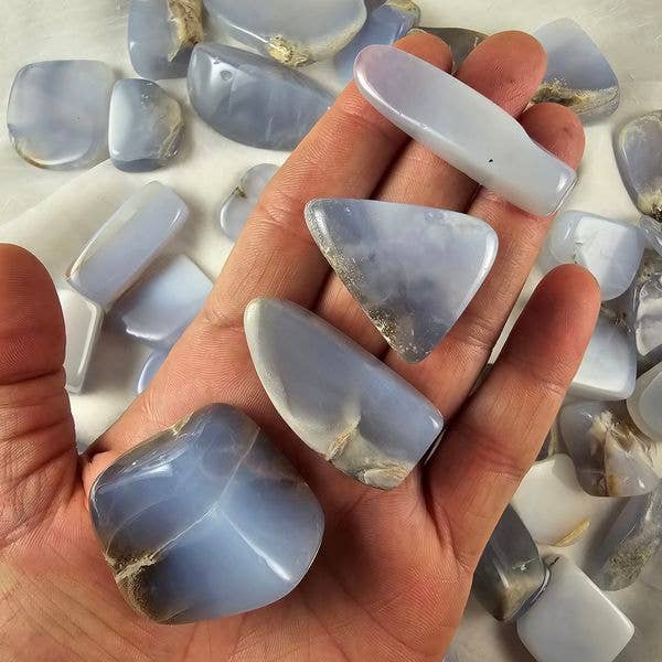 Aquamarine Daydream Wholesale - Vendita all'ingrosso Pietra/cristallo spirituale - Calcedonio blu a forma libera da 1 kg ~ Bulk Crystals0
