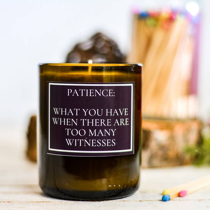 Bougie drôle de bouteille de vin « Patience » | 14 oz Burn 50+ hrs pour la vente par Black Oak Soap Company