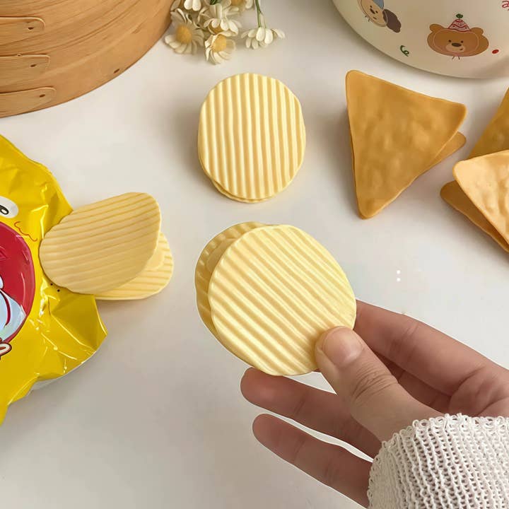 Otterware - Wholesale Kitchen tool/gadget - Novelty Chip Bag Sealing Clips (Single Unit, 2 Styles)10