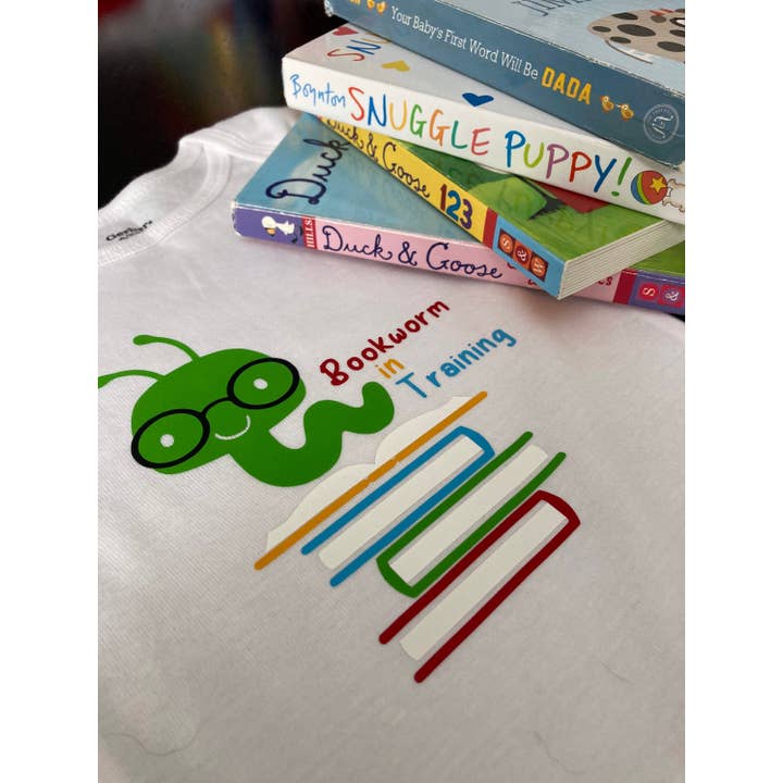 Captured In A Click Designs - Wholesale Rompertje - Baby - Future Bookworm Onesies® | Schattige babyrompertje | Wormbodysuit | Nerd-bodysuit | Bodysuit voor boekenliefhebbers | uniseks outfit8