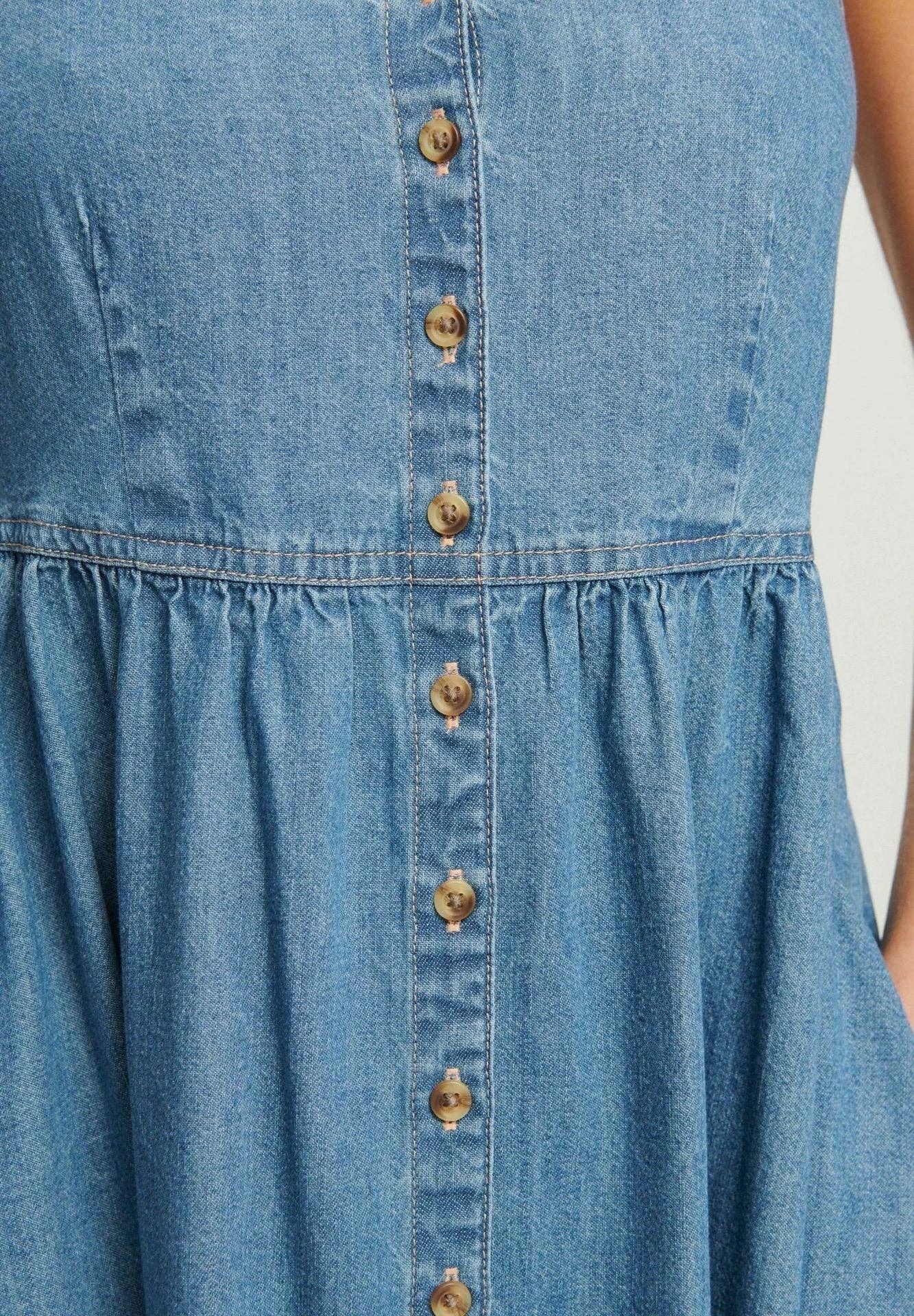 Blue Denim Simple Button Spaghetti Midi Dress DP25A529 for wholesale on Faire3