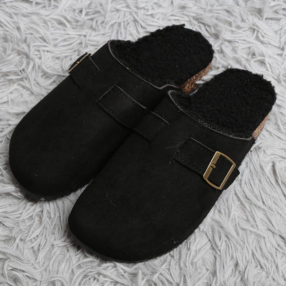 Sensibling Corp. - Vente Chaussons – femme - Mules Sabots en Suédine à Boucle en Fausse Fourrure Solide7