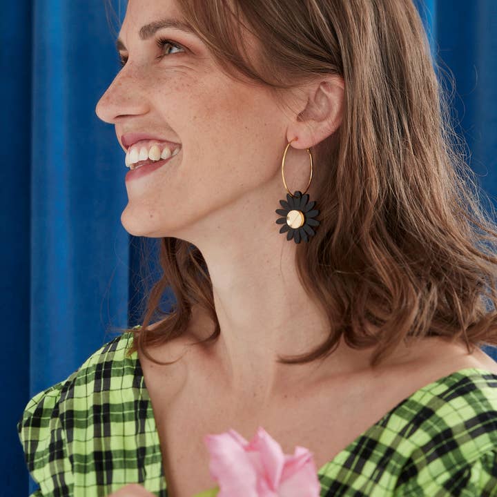 Emeldo - Wholesale Hoop Earrings - Daisy Hoops // Select Daisy Colour + Hoop21