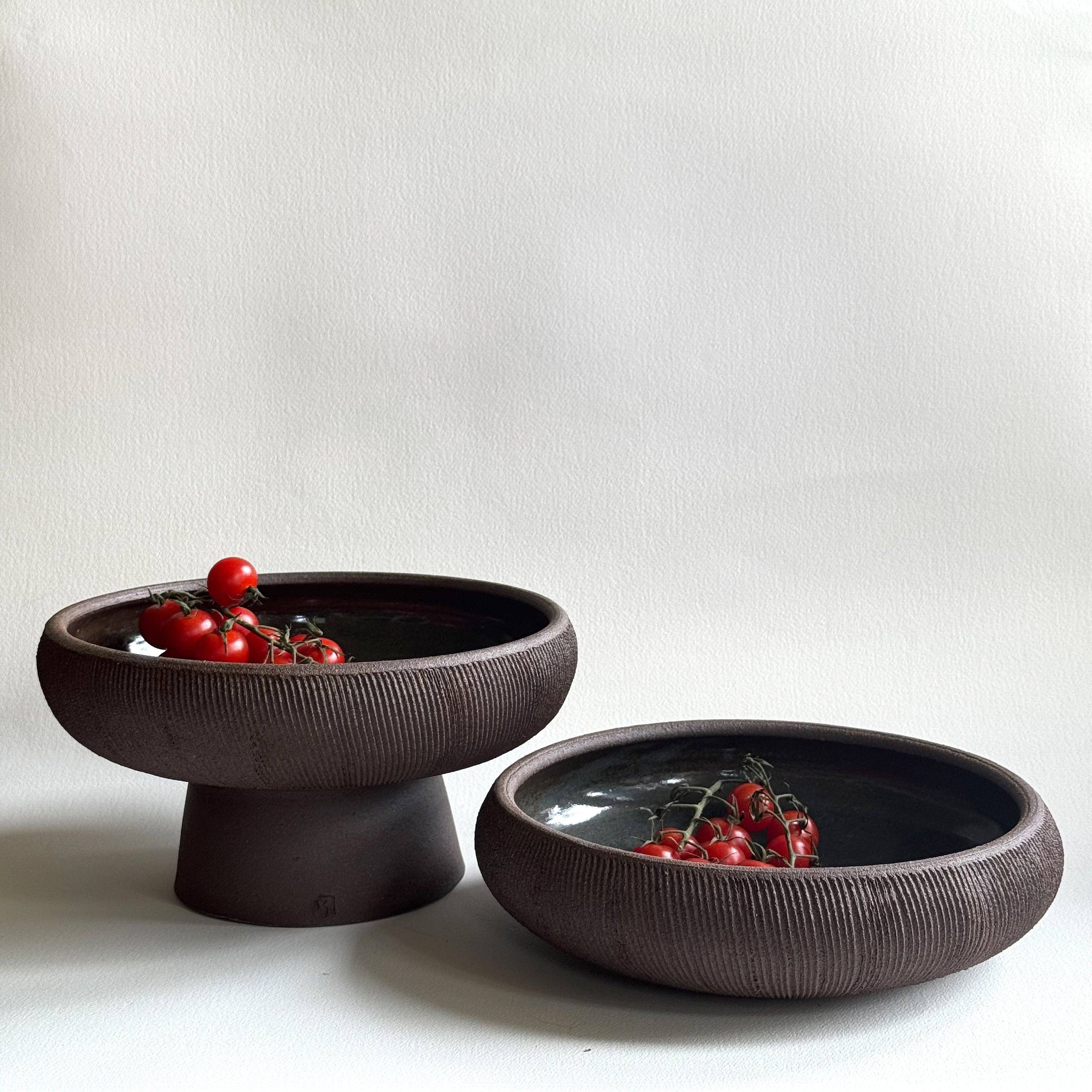 SOMBRA - Wholesale Decorative Plate/Dish/Bowl - 10" Jasper Pedestal Bowl 1014