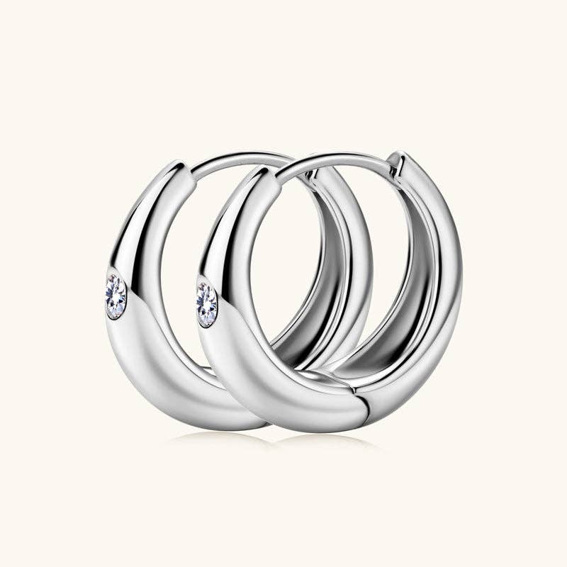 Perimade & Co. LLC – wholesale Huggieörhängen – Moissanite bröllop Hoop-örhängen i 925 Sterling Silver1