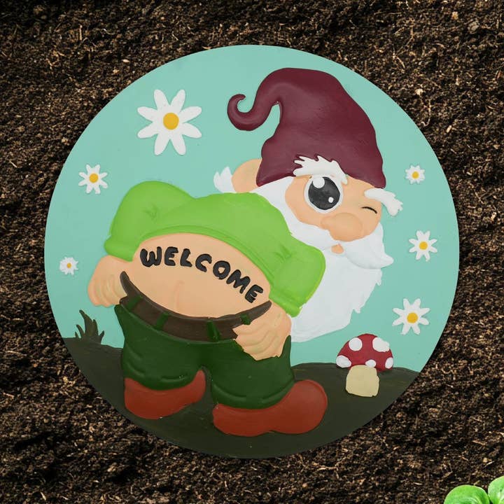 Happy Cow Lawn Decor - Wholesale Stepping Stone - “Welcome” Mooning Gnome Garden Stepping Stone0