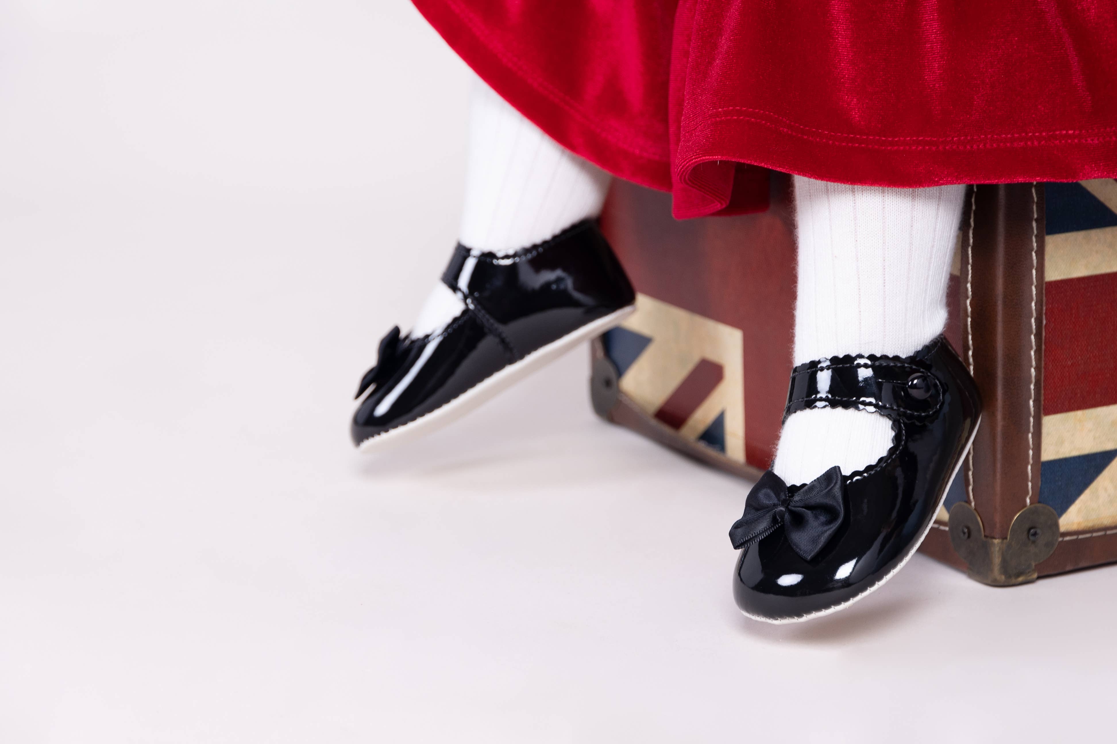 Early Days & Baypods - Wholesale Wiegenschoentjes - Baby - B604 zachte leren loopschoentjes voor meisjes met strik en knoopsluiting7