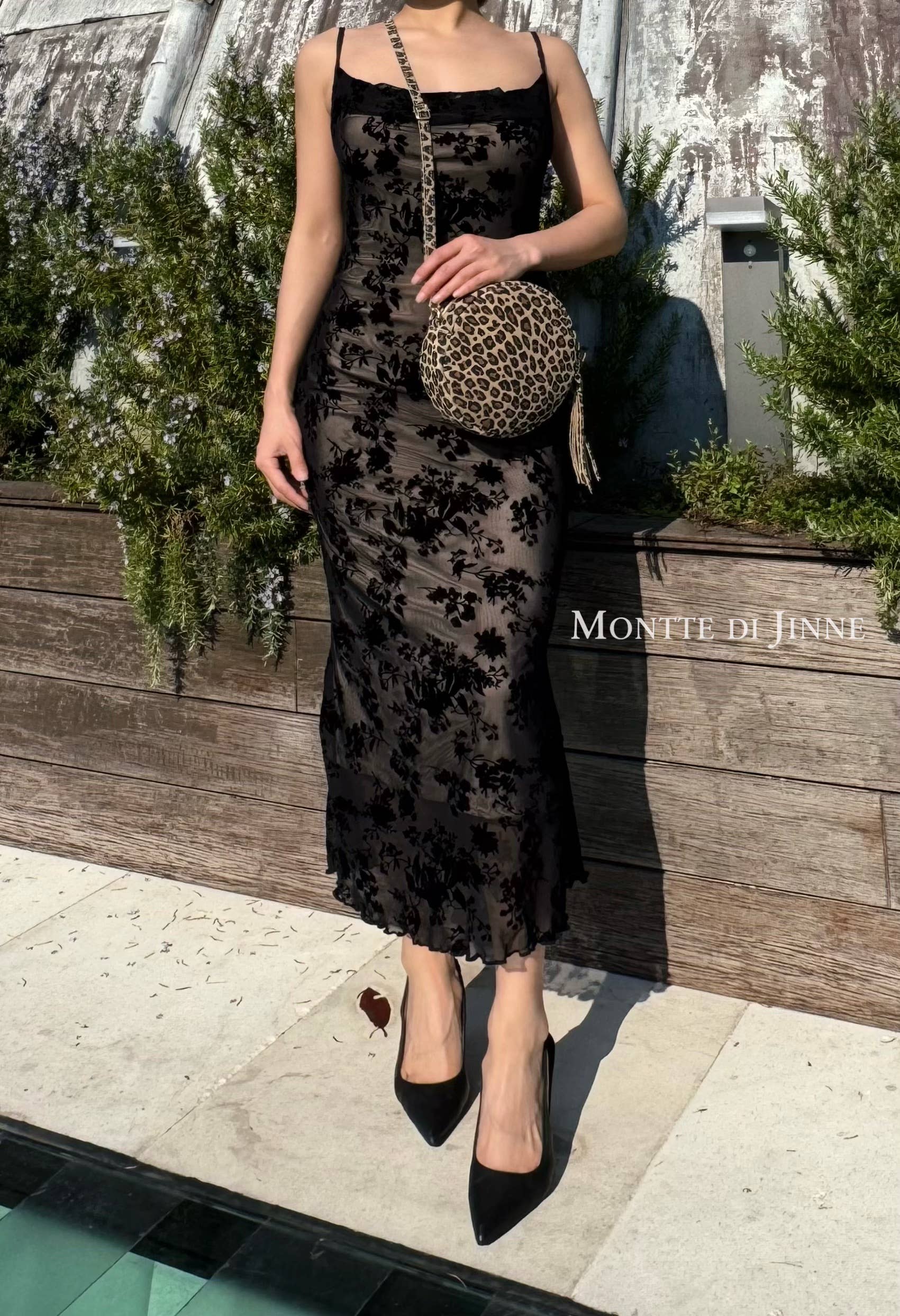 MONTTE DI JINNE - Vente Sac à bandoulière – femme - Sac rond en cuir véritable fait main en Italie avec pompon14