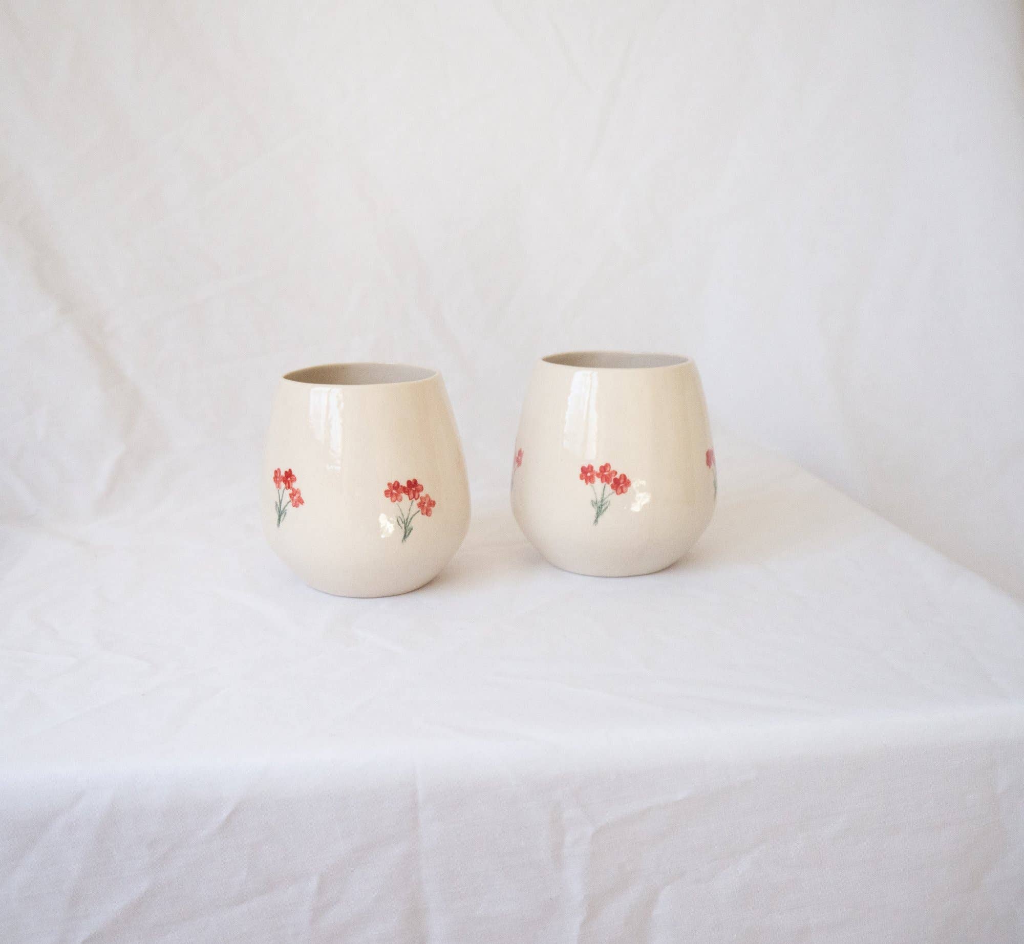 Erika Christine Ceramics - Vendita all'ingrosso Bicchiere/tazza - Coppa da vino Red Bouquet3
