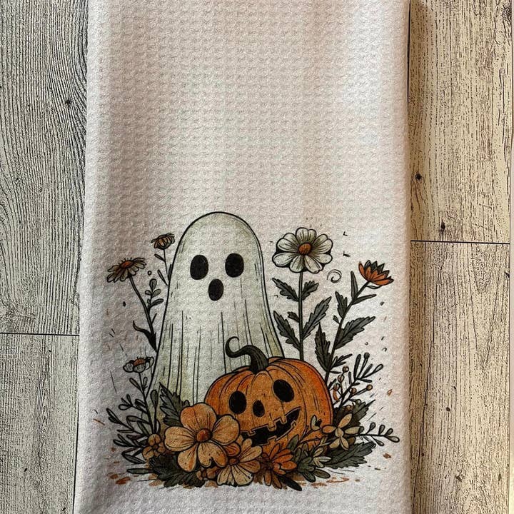 Torchon à vaisselle en tissu gaufré Fall Ghost & Pumpkin pour la vente par Prairie Chicken Sticker Shop & Gifts