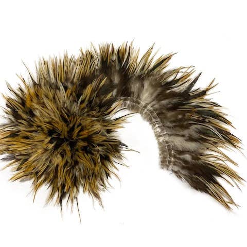 Zucker Feather Products – wholesale Hantverkstillbehör – Badger Rooster Sadelfjädrar Strängda - 2 ”Remsa av 4-6"