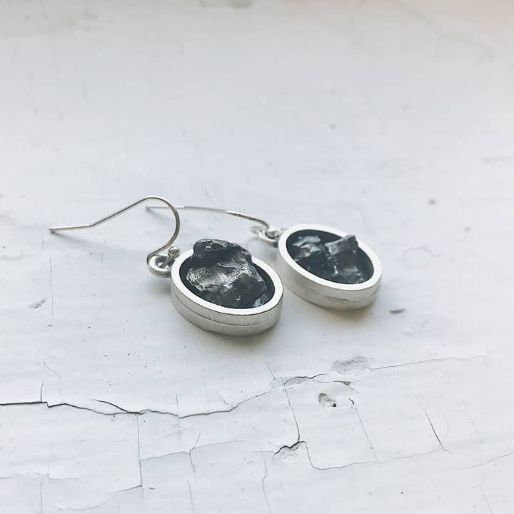 Yugen Handmade - Wholesale Dangle Earrings - Oval Dangle Silver Earrings with Authentic Raw Meteorite