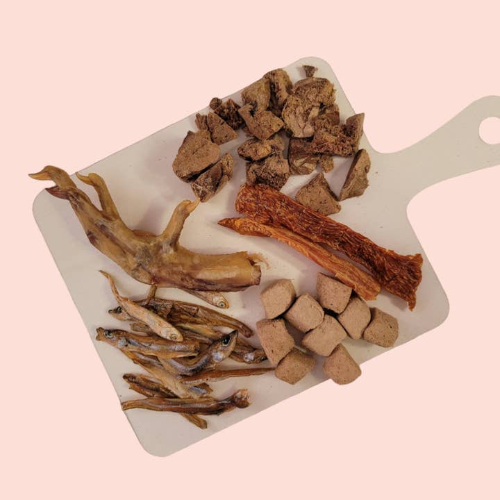 The Charpoocherie - Wholesale Pet Treats - Dog - Carnivore Charpoocherie Board2