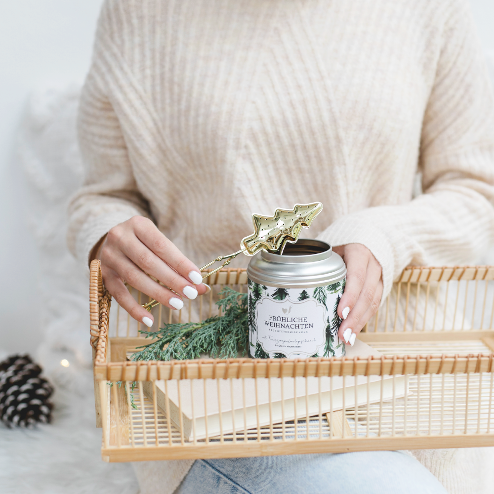 Bake Affair GmbH - Wholesale Tea Strainer/Infuser - Christmas tree tea tongs2