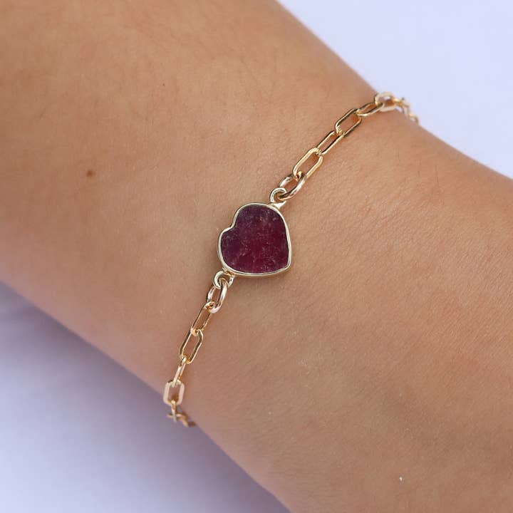 12 månaders samling: Birthstone Heart Armband (mia) för wholesale av Chocolate and Steel