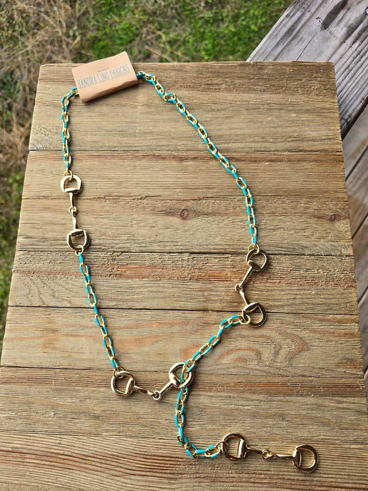 Collana Lariat Equestre Turchese e Oro per la vendita all'ingrosso da parte di Sandra Ling Designs