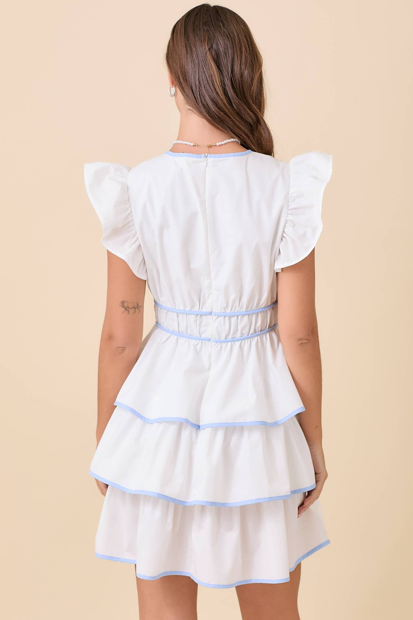 Main Strip - Vente Robe – femme - Robe d'été mini à volants et décolleté en V profond1