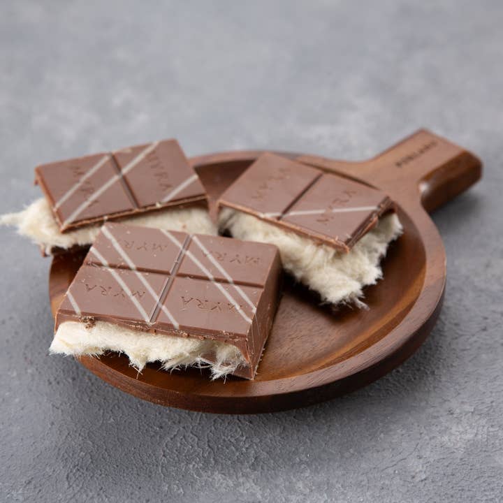Carian's Bistro Chocolates - Wholesale Chocolate Bar - VIRAL ANGEL HAIR CHOCOLATE BAR (COTTON CANDY)