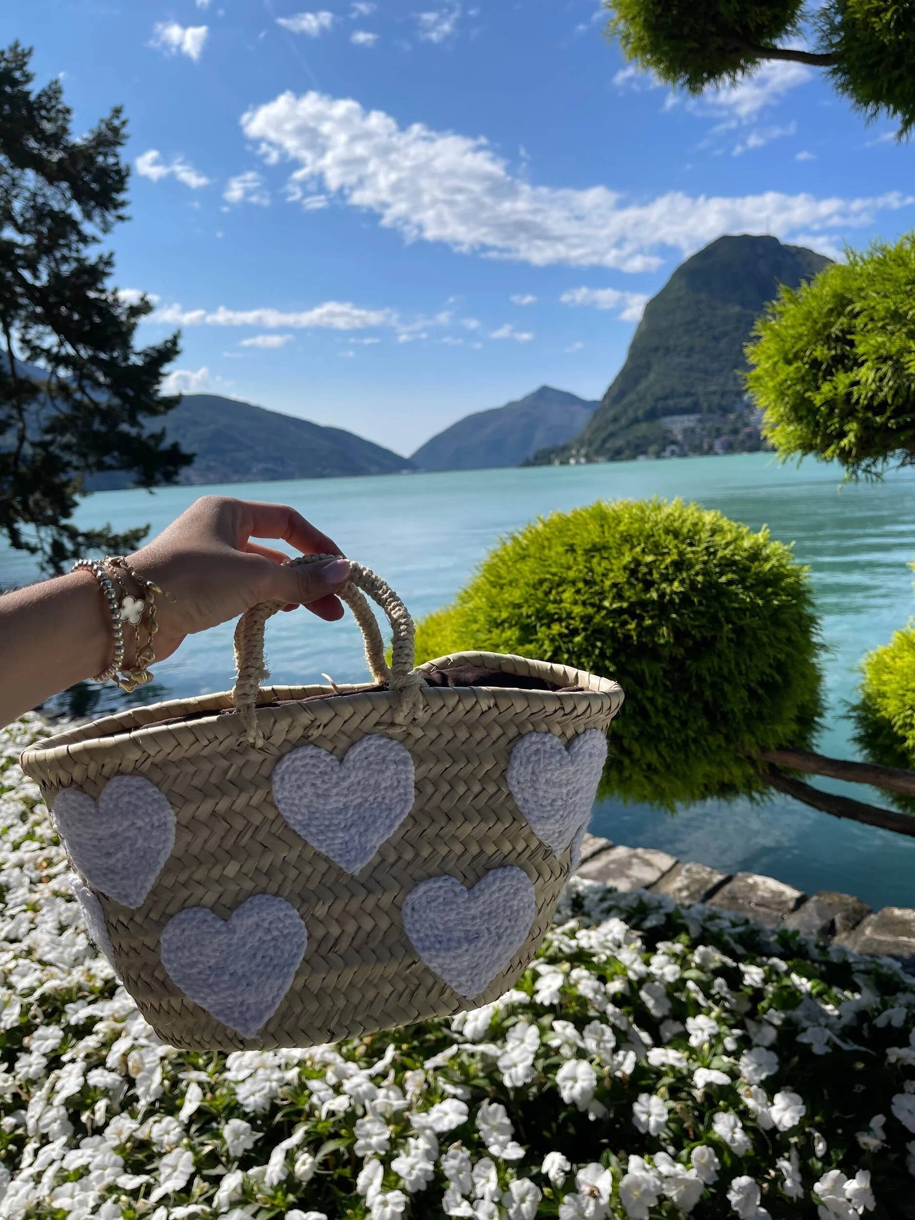 High crafty – wholesale Basket – Heart Basket – Hand-Embroidered Moroccan Straw Bag in Pink o10