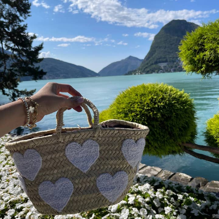 High crafty – wholesale Basket – Heart Basket – Hand-Embroidered Moroccan Straw Bag in Pink o10