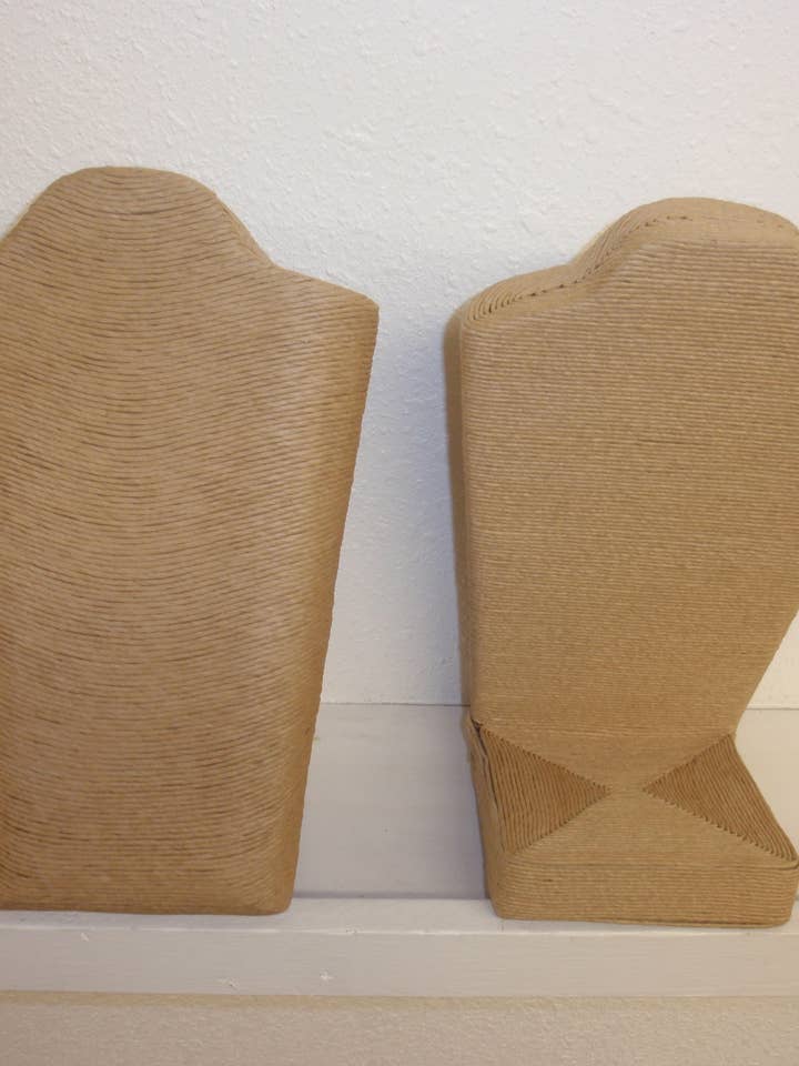 NAT PAPER TWINE SMALL MANNEQUIN NECKLACE STAND L SHAPE M-7 for wholesale by International Duru's