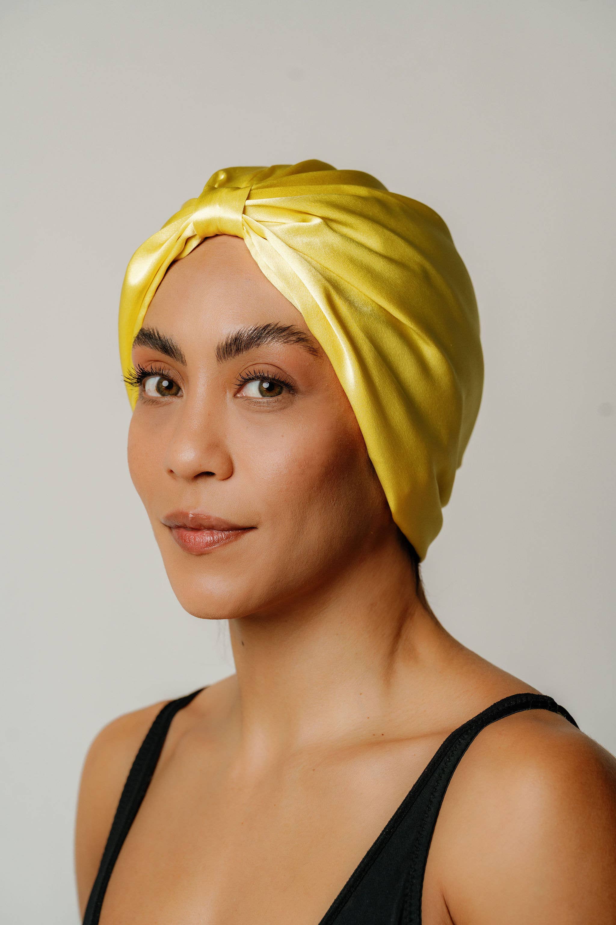 LINA LENNOX - Wholesale Sleep Cap / Bonnet - Women's - Sunshine Yellow/Jaune Soleil- 100% Organic Silk Hair Bonnet 1