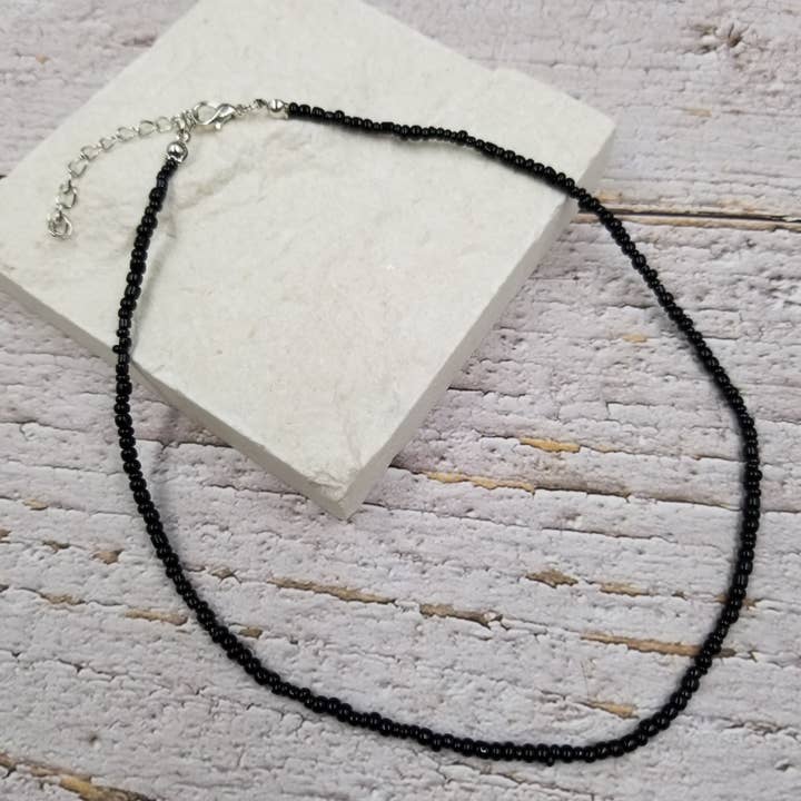 Treasure Wholesale – wholesale Pärlband/Pärlhalsband – Boho lager färgglada utsäde pärlor halsband2