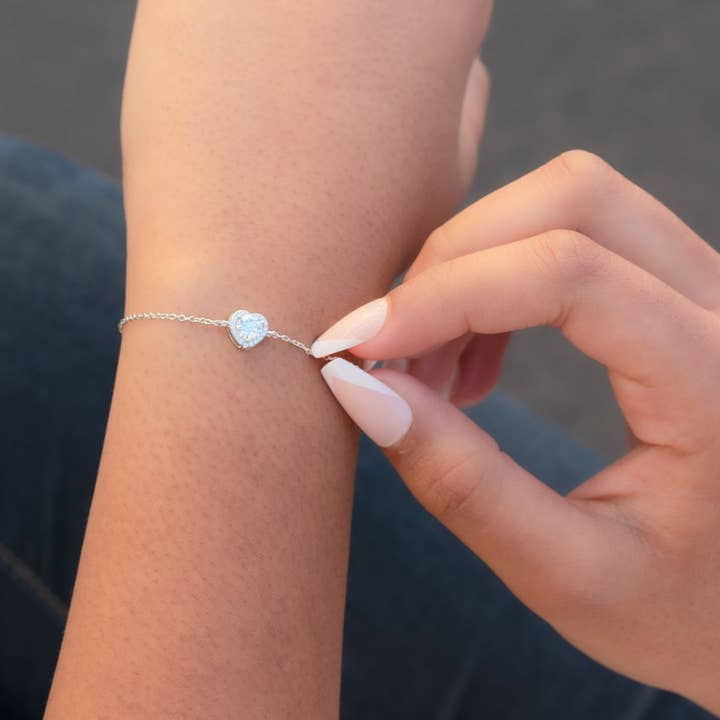 Senoval Jewelry Co. - Wholesale Charm/Dangle Bracelet - Moissanite Sterling Silver Heart Bracelet5