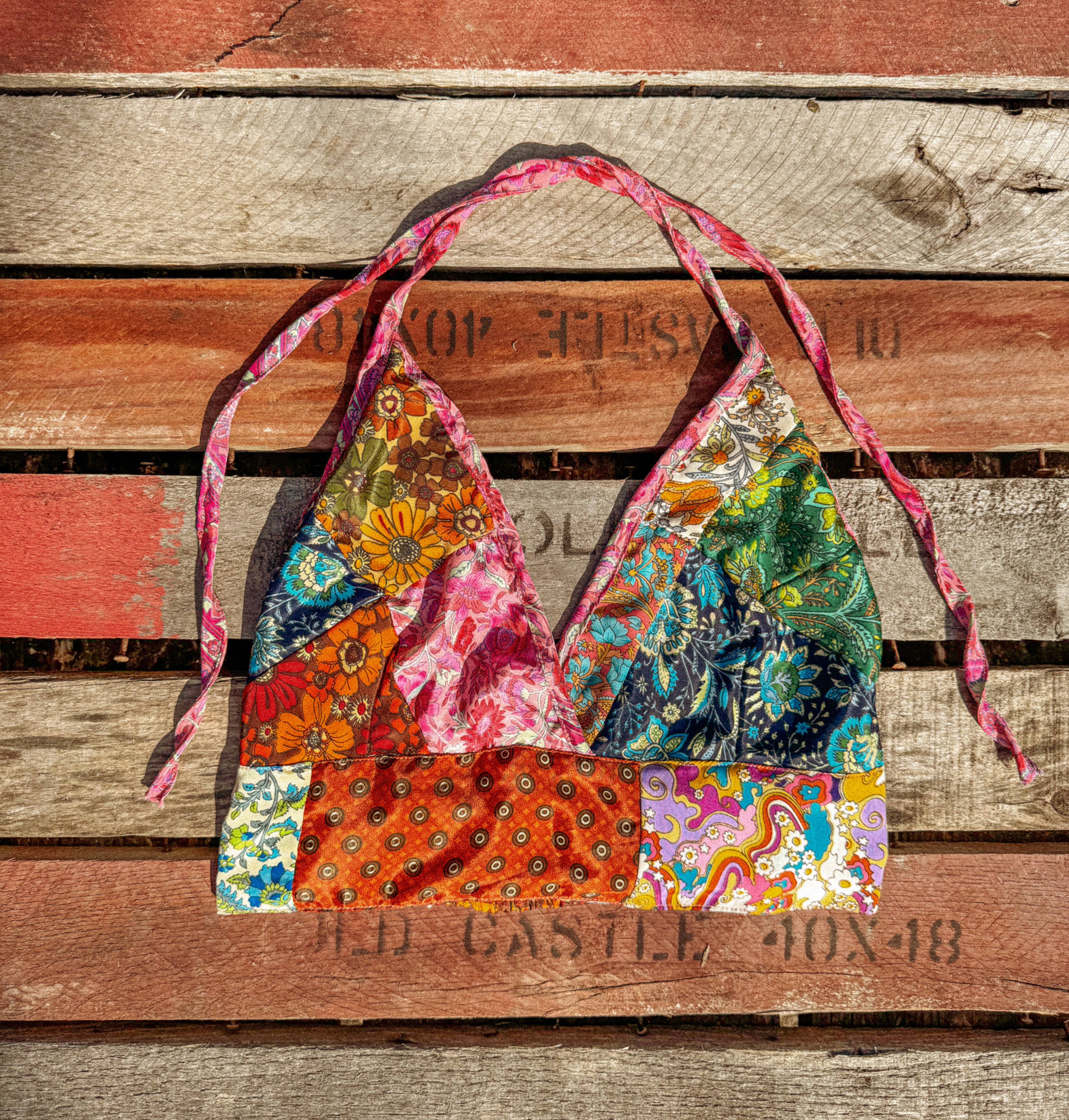 Gardenbelle Shop - Venta al por mayor Brallete - Mujer - Bralette reversibles de patchwork colorido estilo bohemio hippie para playa4