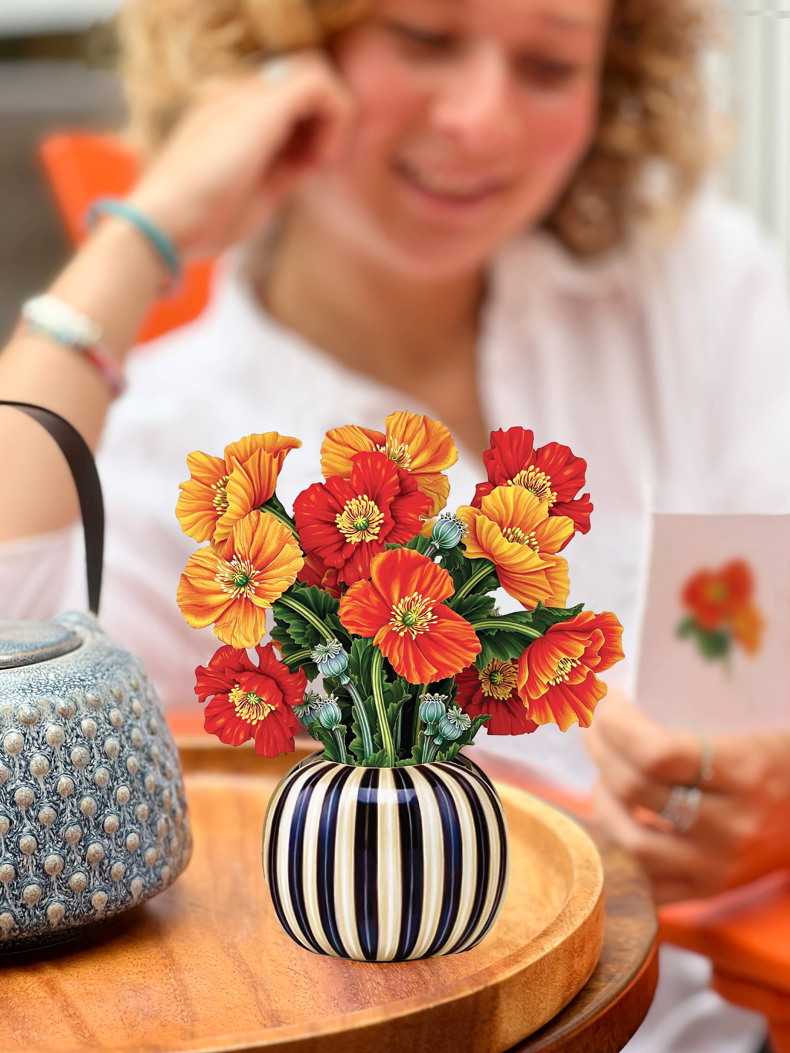 FreshCut Paper LLC - Wholesale Everyday Greeting Card - Mini French Poppies (10 Pop-up Greeting Cards)1