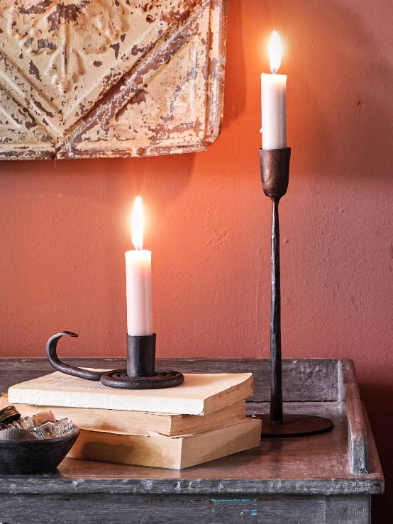 Candle holder forged iron curl EW-5674 voor wholesale door De Weldaad Authentic Interior