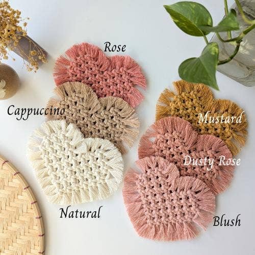 The Artisanal Bazaar - Vente Sous-verre - Dessous de verre en macramé en forme de cœur faits main, sets pour bar et bougies5