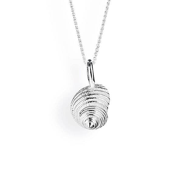 Sealife mini shell pendant in silver for wholesale by Heartbreaker designd by Drachenfels