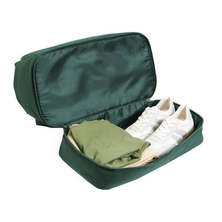 Magid - Wholesale Weekender Bag - Women's - Joan & David 18 Inch High Density Sport Nylon Drop Bottom Duffel Bag36