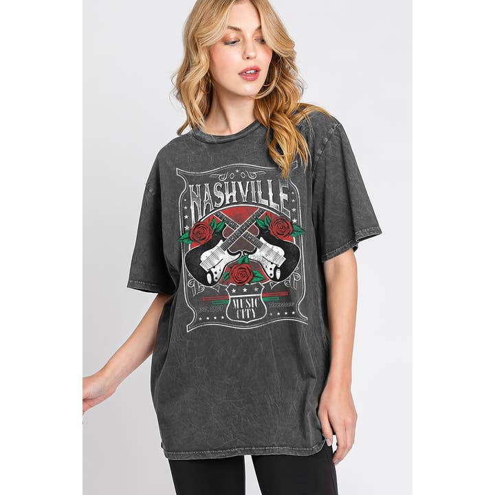 T-SHIRT GRAPHIQUE SURDIMENSIONNÉ NASHVILLE 1809 pour la vente par HRTandLUV
