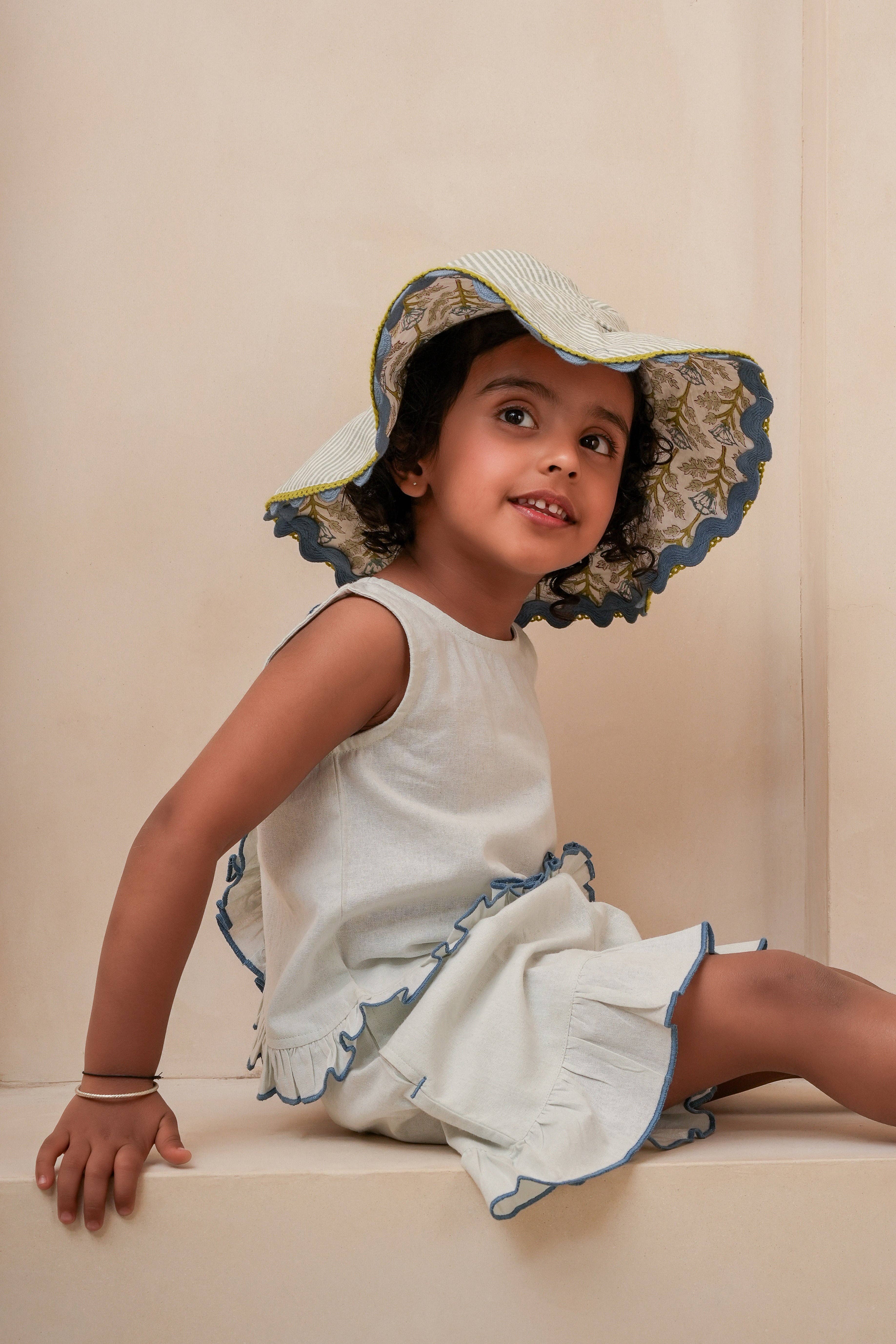 Yo Baby - Wholesale Sun Hat - Kids - Reversible Hat in Blue Block Print : Infant : Toddler : Tween1