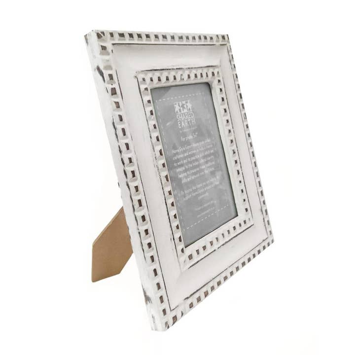 Photo Frame Hand Carved Mango Wood White 5 x 7 inch Photo for wholesale by Shared Earth
