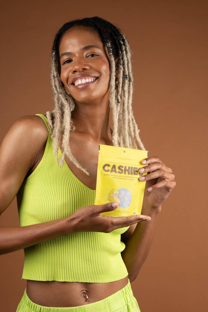 Candid - Wholesale Chocolate Covered Sweets - CASHIES — Chocolate covered cashews with banana flakes7