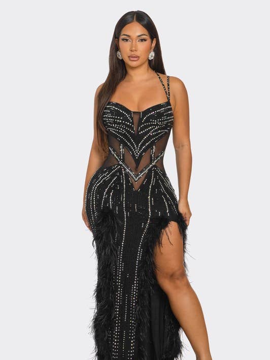 Robe maxi ornée de strass avec plumes BDS44663 pour la vente par BANJUL
