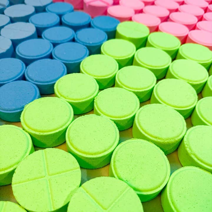 Phoenix Bath and Body - Wholesale Shower steamer/bomb - Puk Essential Oil Shower Steamer4