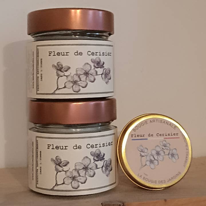 Bougie en cires de soja et colza - Fleur de Cerisier - 180g pour la vente par LA BOUGIE DES JARDINS