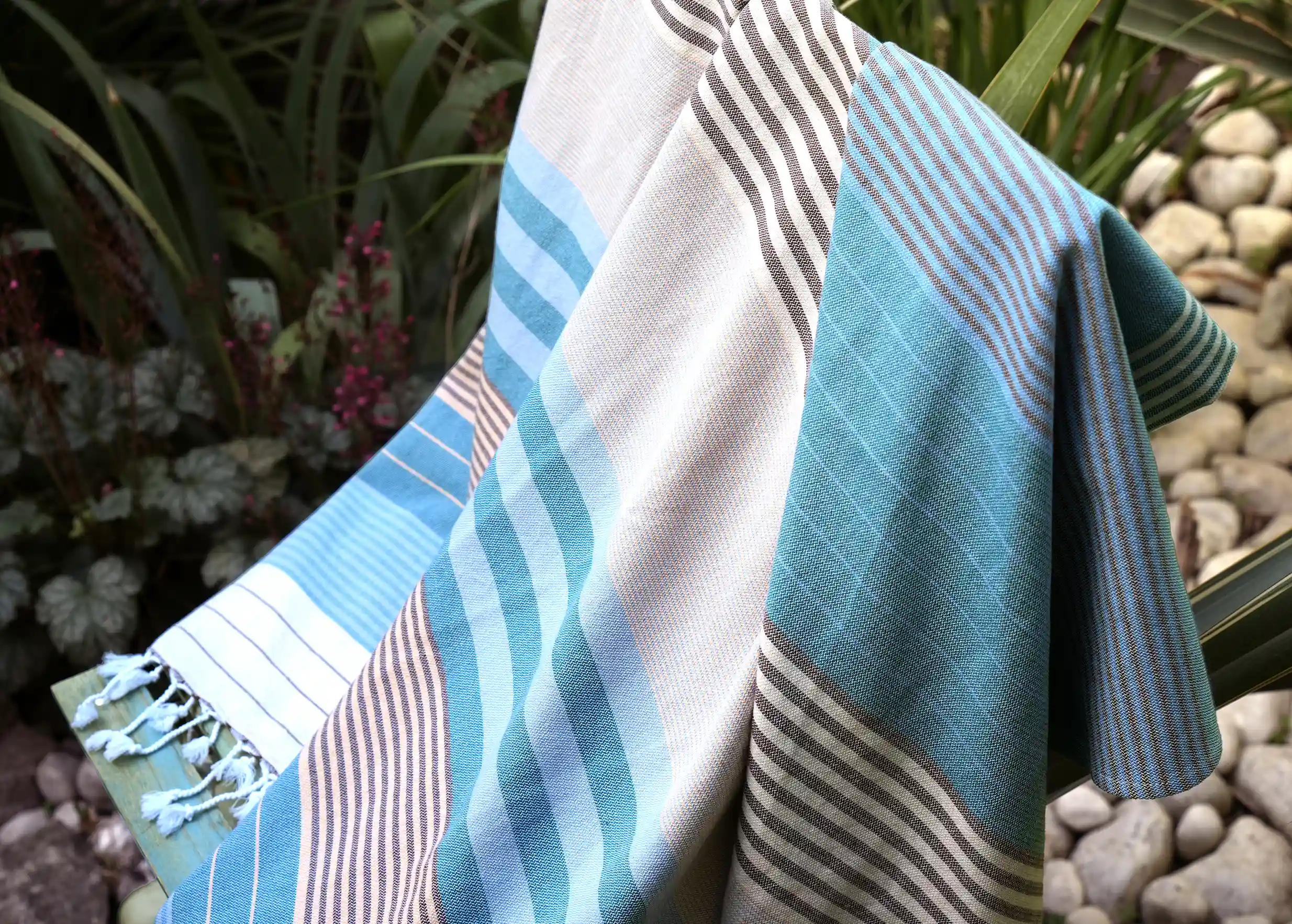 Karawan Authentic - Wholesale Beach Towel - ORGANIC COTTON FOUTA - SUD collection - Color WAVES2